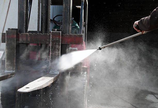 Why Choose Our Certified Pressure Washing Experts for Your Project Needs in Mazon, IL?